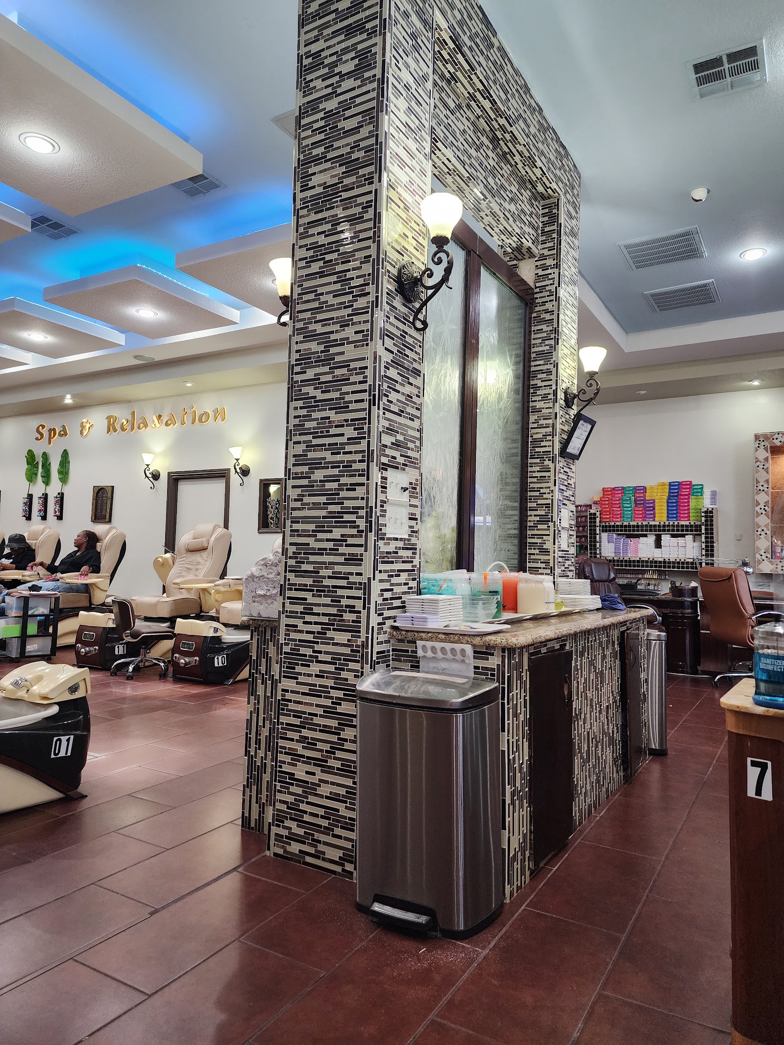 Longview Nails Bar & Spa nail photo 5